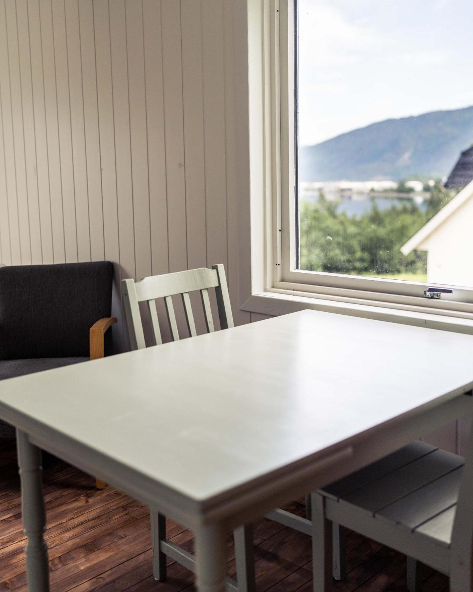 Villa Vertical - Room Skorgedalen Andalsnes Bagian luar foto